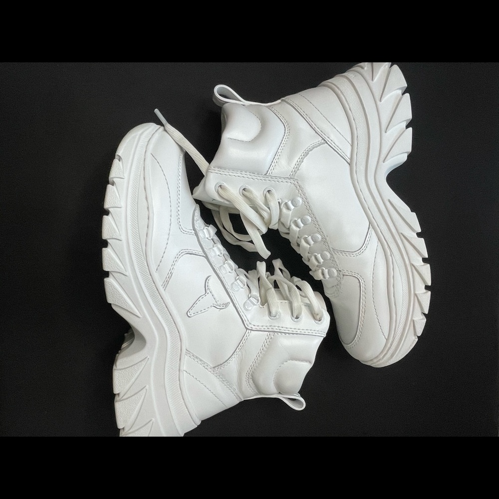 Windsor Smith Cruisin